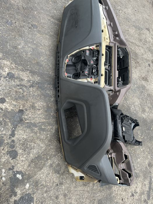 Арматурно табло бмв 5 г30/31 ( armaturno tablo bmw 5 g30/31 )