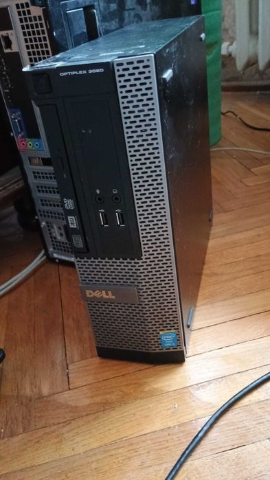 Calculator Dell I5 Optiplex 3020 Windows instalat HDD 500Gb + Monitor +tastatura si Mouse