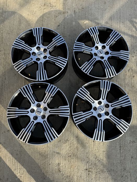 SET Roti/Jante Volvo Diamond Cut R18 Spone Black