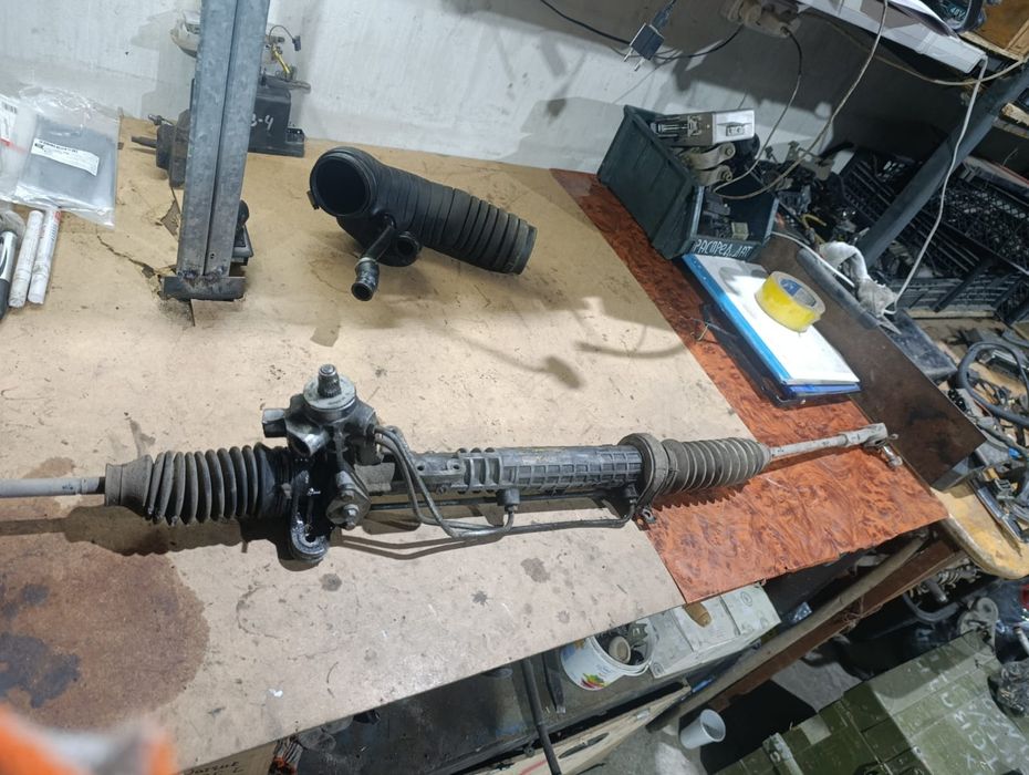 Капот пассат Б3 телевизор рулевой рейка