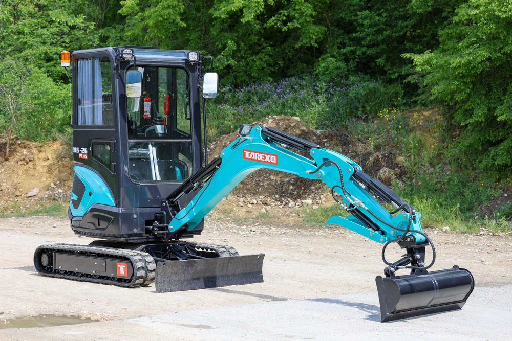 Мини багер TAREXO MS-26 PLUS гаранция