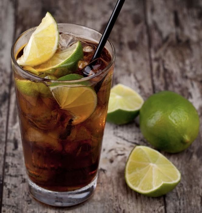 Cocktail bar/tort de shoturi