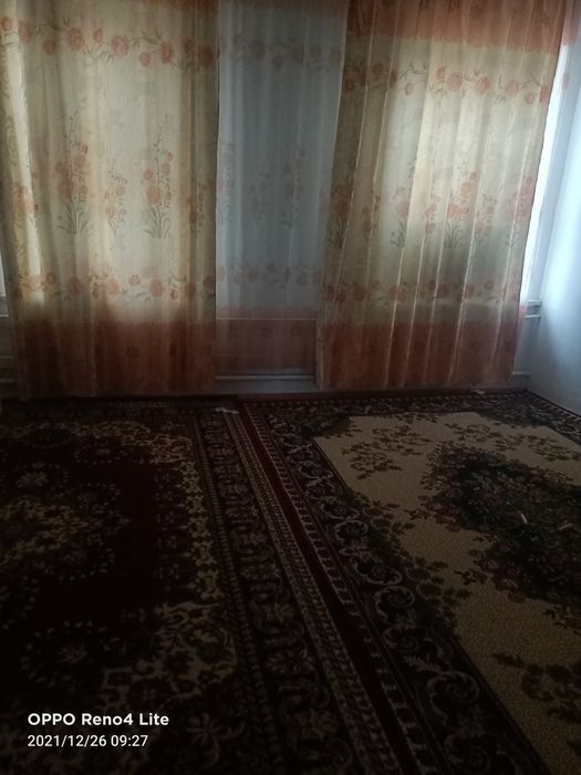 Екі үй сатылады бір участкеде