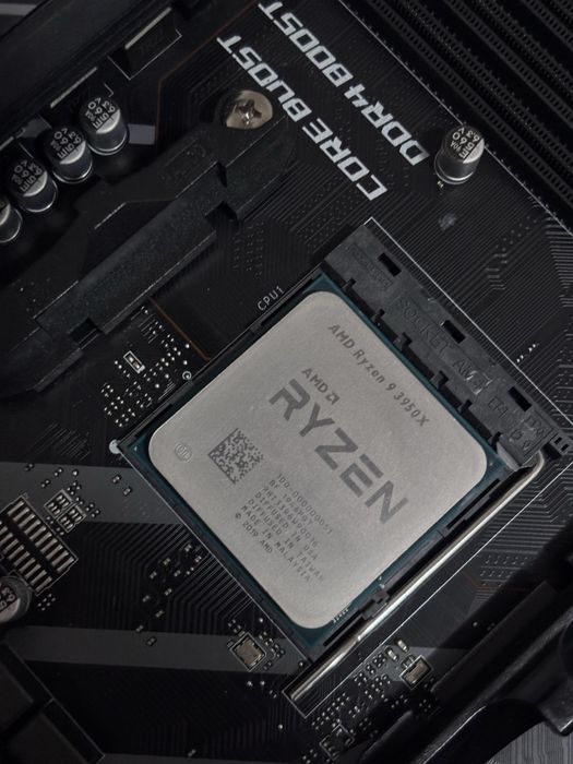 Процесор AMD Ryzen 9 3950X 16 ядрен/32 нишки