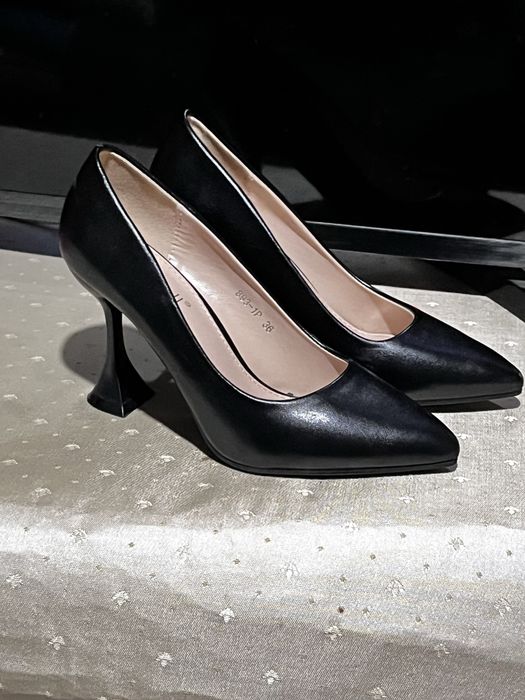 черные кожанные туфли