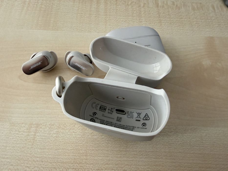 Casti Bose QC ultra earbuds Bej