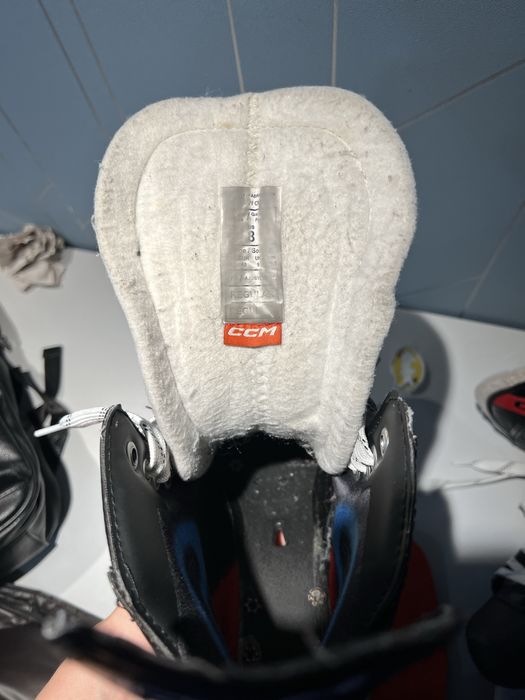 Продам Коньки ccm Jetspeed Ft 670