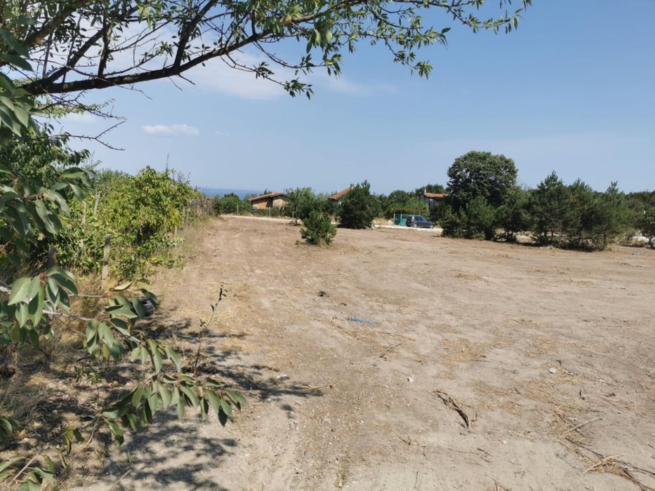 Продавам парцел Варна (Виница)