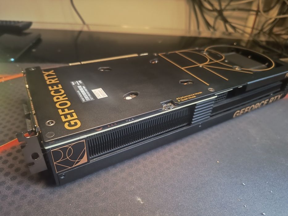 Asus ProArt RTX 4070 SUPER OC