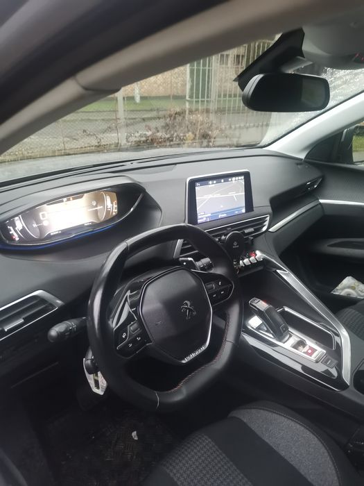 Peugeot 3008 1.2 benzina