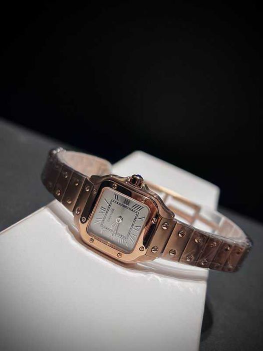 Кварцов дамски часовник Cartier Santos de Cartier 27 mm