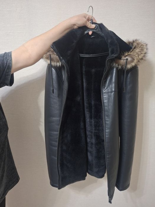 Кожаный куртка 60000