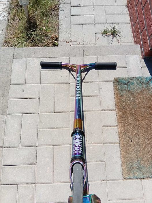 Trotineta Raven kick scooter
