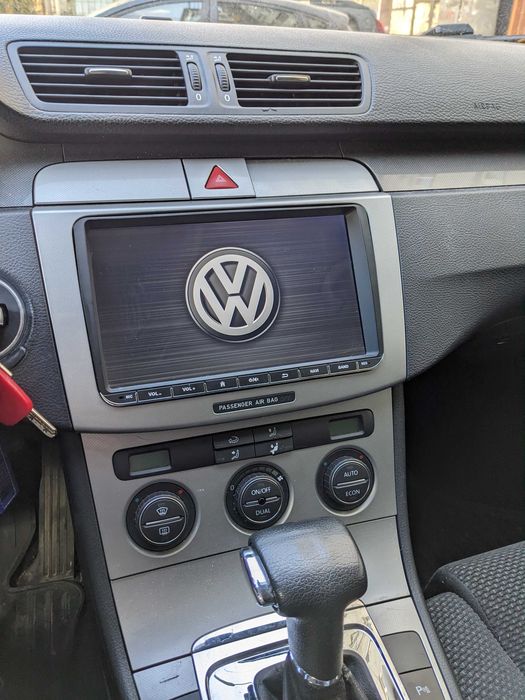 Navigatie Android Volkswagen Seat Passat Golf5 Golf6 Polo Tiguan Touran Leon Caddy Golf Sharan Toledo Octavia Rapid Roomster Fabia Superb Yet
