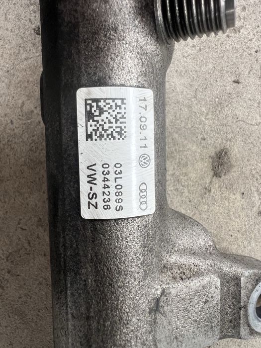 Горивна рейка Рейл 1.6TDi 03L 089S 105ks 90ks CAY
