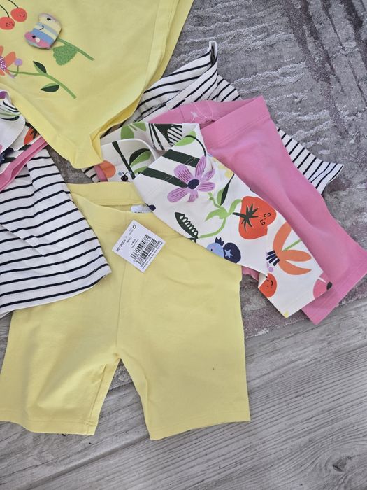 5 Seturi Next fetita