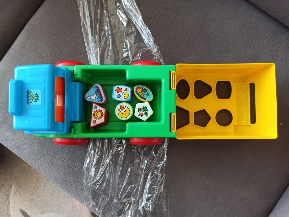 Образователно столче и колелце за бутане.