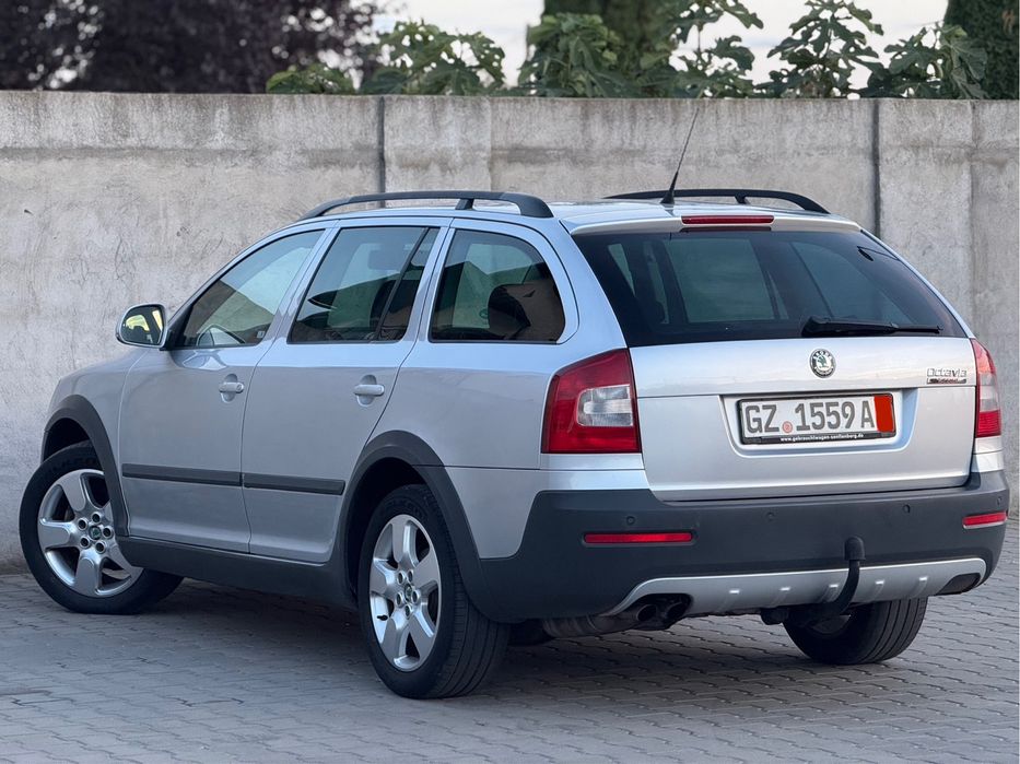 Skoda Octavia Scout 4x4•2011•2.0 140 Cp