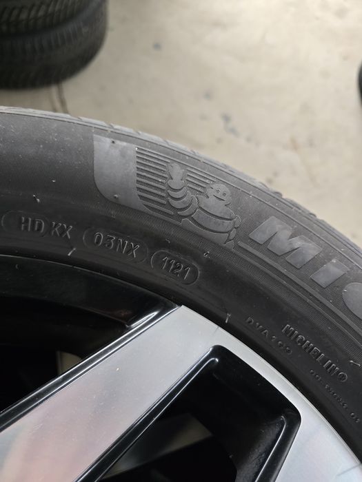 4 Броя 215/60/17 Michelin 2x6,2mm 2x5mm