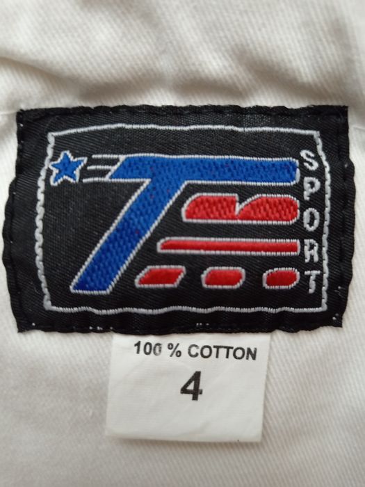 Кимано для каратэ из плотной хлопковой ткани