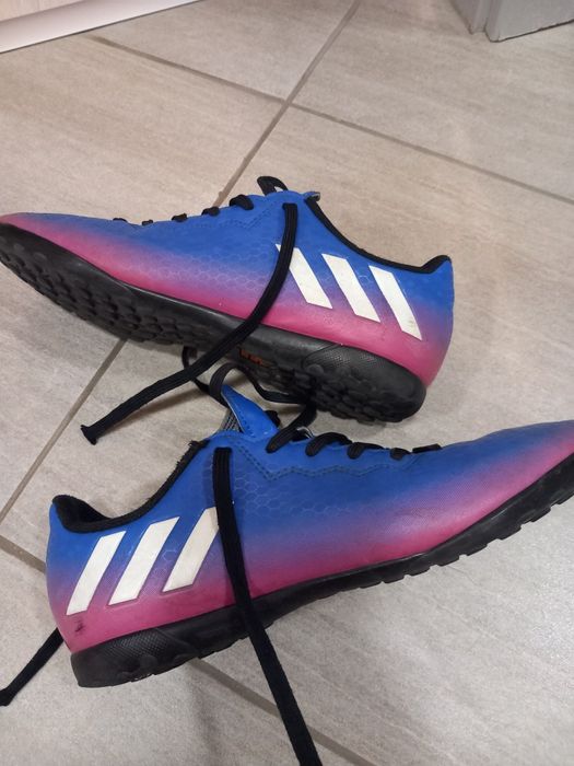 Футболни обувки Adidas 38