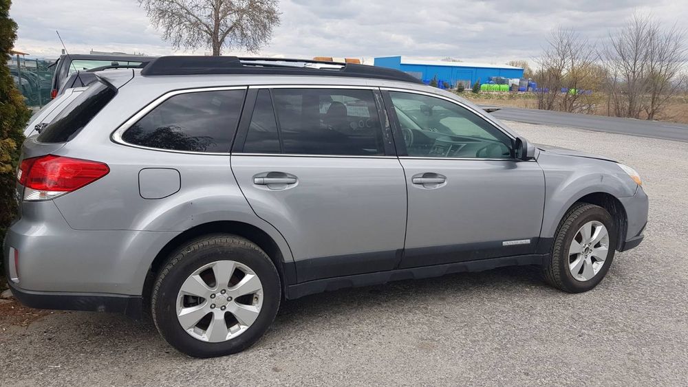 Subaru outback 2012г.2.5i ,167кс.