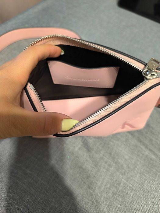 Розова чанта Calvin Klein