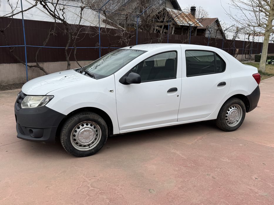 Vand Dacia Logan 2 2013