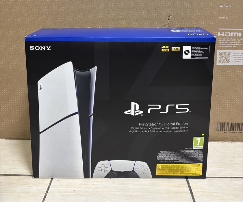 MDM vinde: Consola PS5 Slim Digital Edition 1TB White.