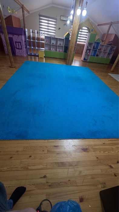 Продам палас и мебель для детского сада