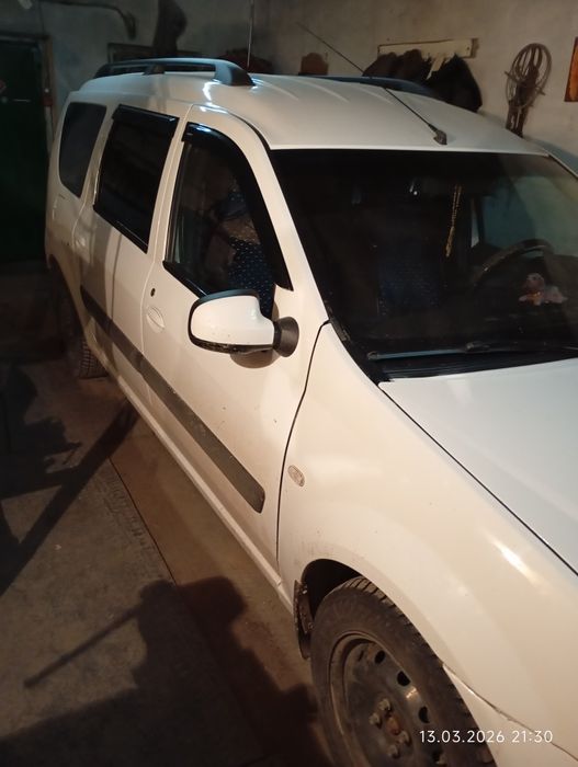 Продам машину Largus