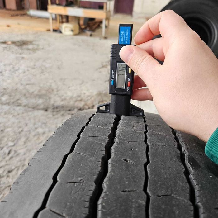 1 тежкотоварна гума 225/75R17.5 Semperit Euro-Steel M434 128/126M