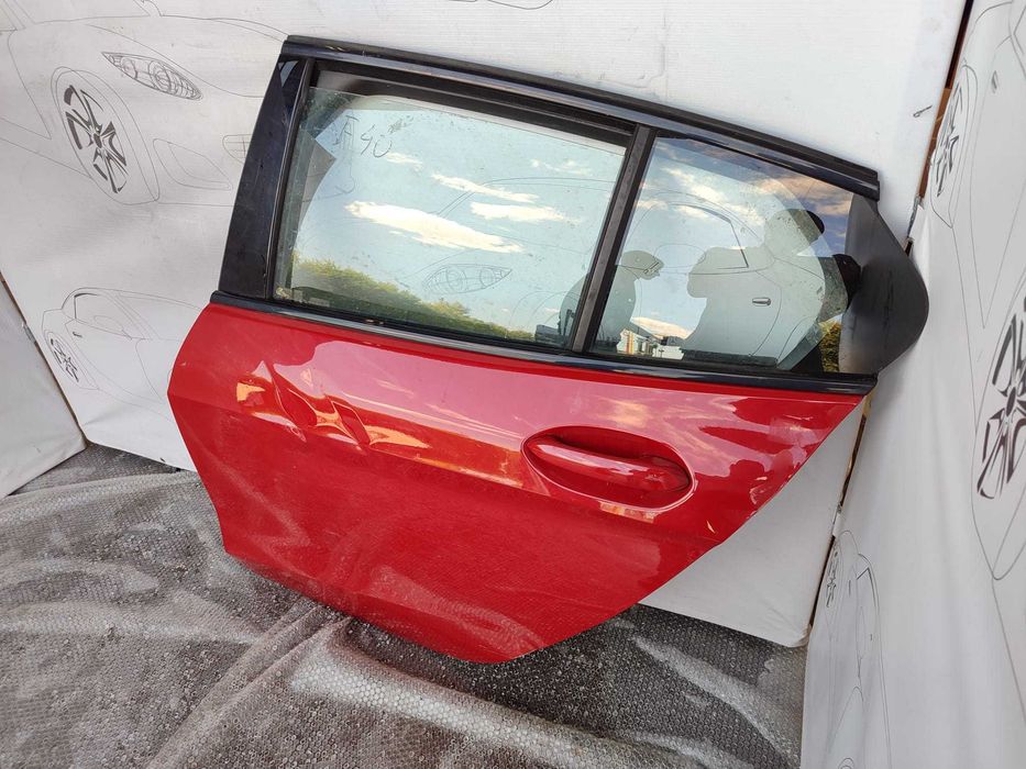 Ușă Spate Stânga BMW Seria 1 F40 Hatchback Roșu (A75) 41528737063 / 8737063 2020 / [2019-2023] / (11Z)