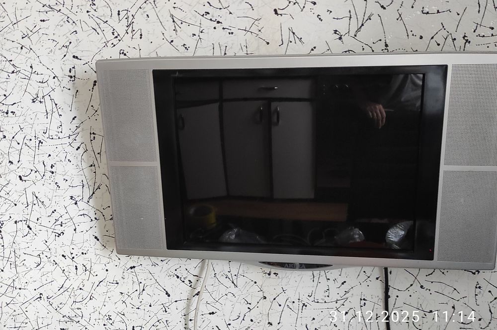 Телевизор Akira  диагональ 50 см