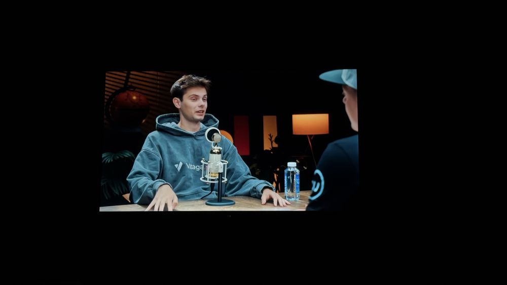 Телевизор плазма LG