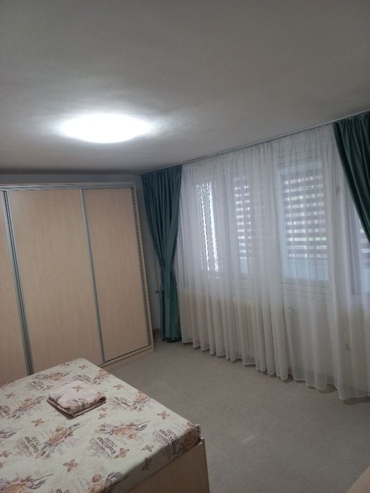 Direct proprietar inchiriez Garsoniera 45 mp metrou Raul Doamnei