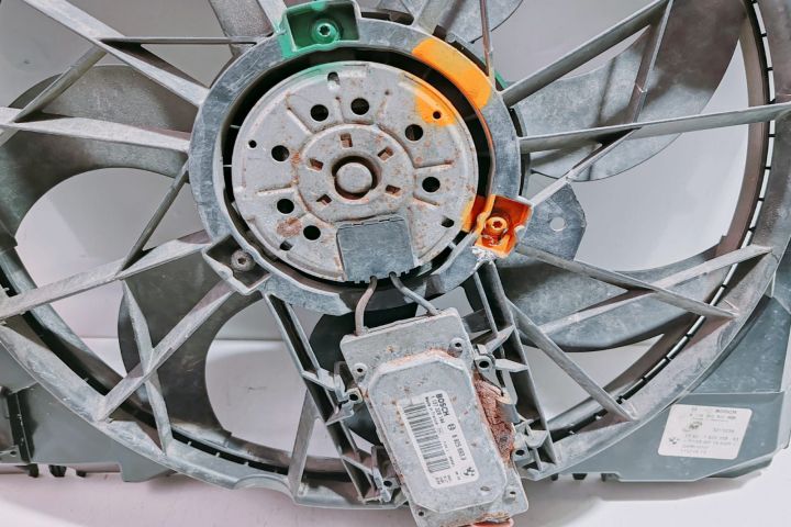 Electroventilator racire 3135103596/752325803 BMW Seria 3 E90/E91/E92