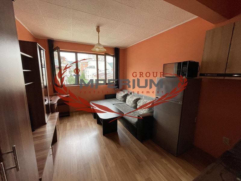 Дава се под наем Едностаен апартамент в Варна, Възраждане 1 - 35 кв.м за 239.7 € - Снимка #1