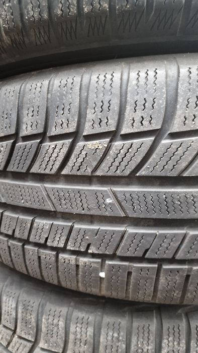 215 55 17 Toyo 4 anvelope iarna