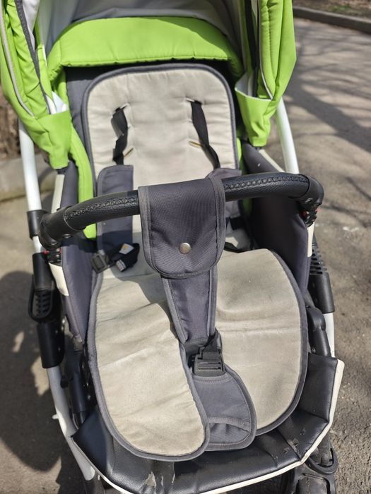 Продам коляску 3в1