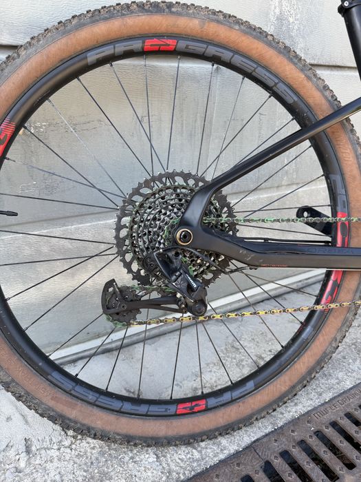 Продавам Orbea Oiz 29 – карбон, Fox Factory , XC / Marathon