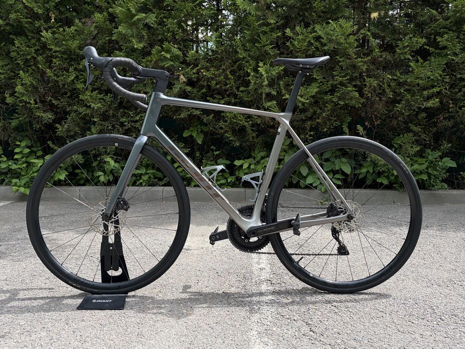 Giant TCR Advanced 2 2025 (Disc KOM) Размер L
