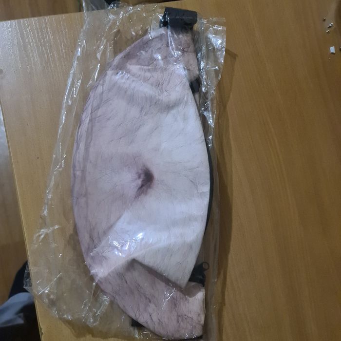 Сумка на пояс в виде пуза