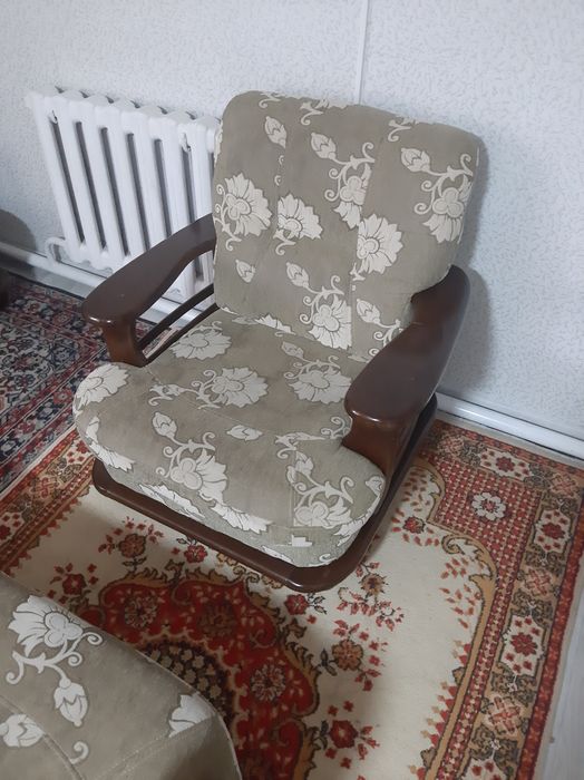 Продам комплект мебели