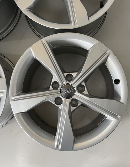 Оригинални джанти 17 цола 5х112 за Ауди А4 Б9/Audi A4 B9