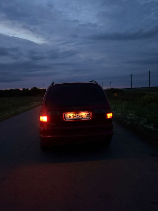 Минивэн форд гелакси