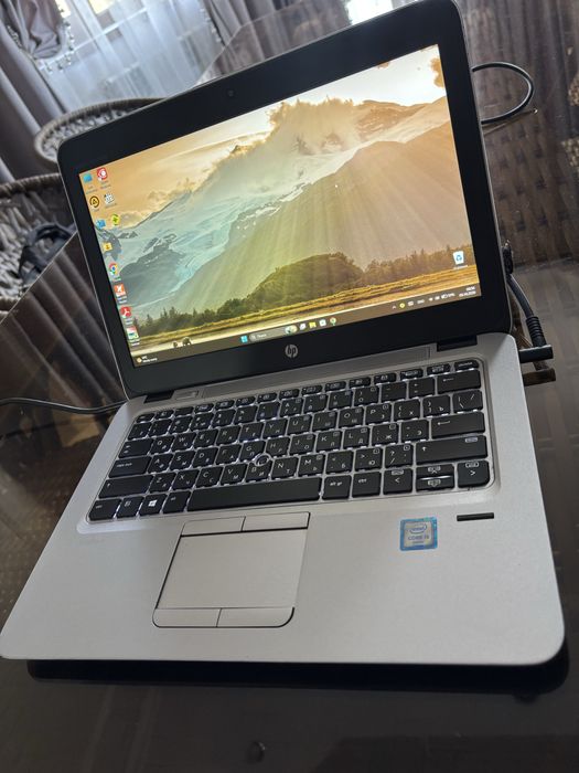 HP EliteBook 820 G3