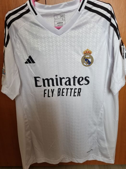 Vind tricou Real Madrid
