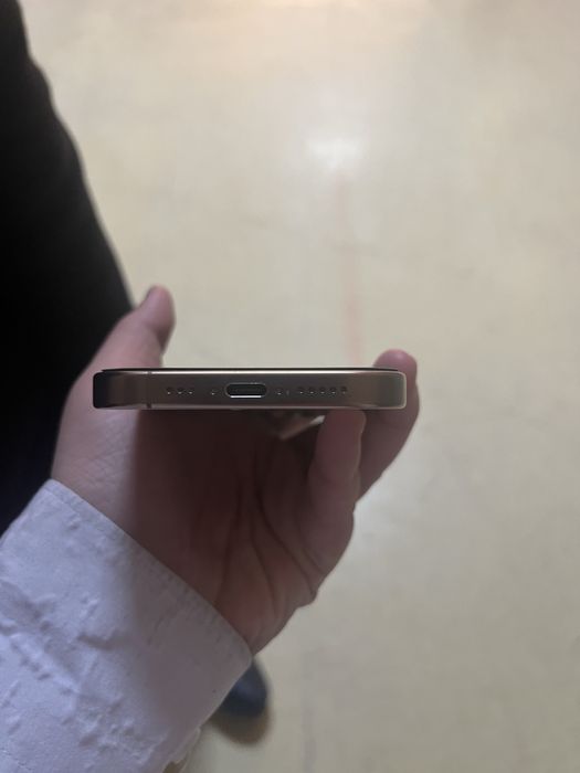 Ipnone 16 pro 256 98%