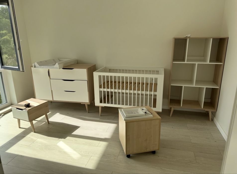 Set mobilier  alb bej pentru cameră de copil – stil scandinav KLUPS SOFIE